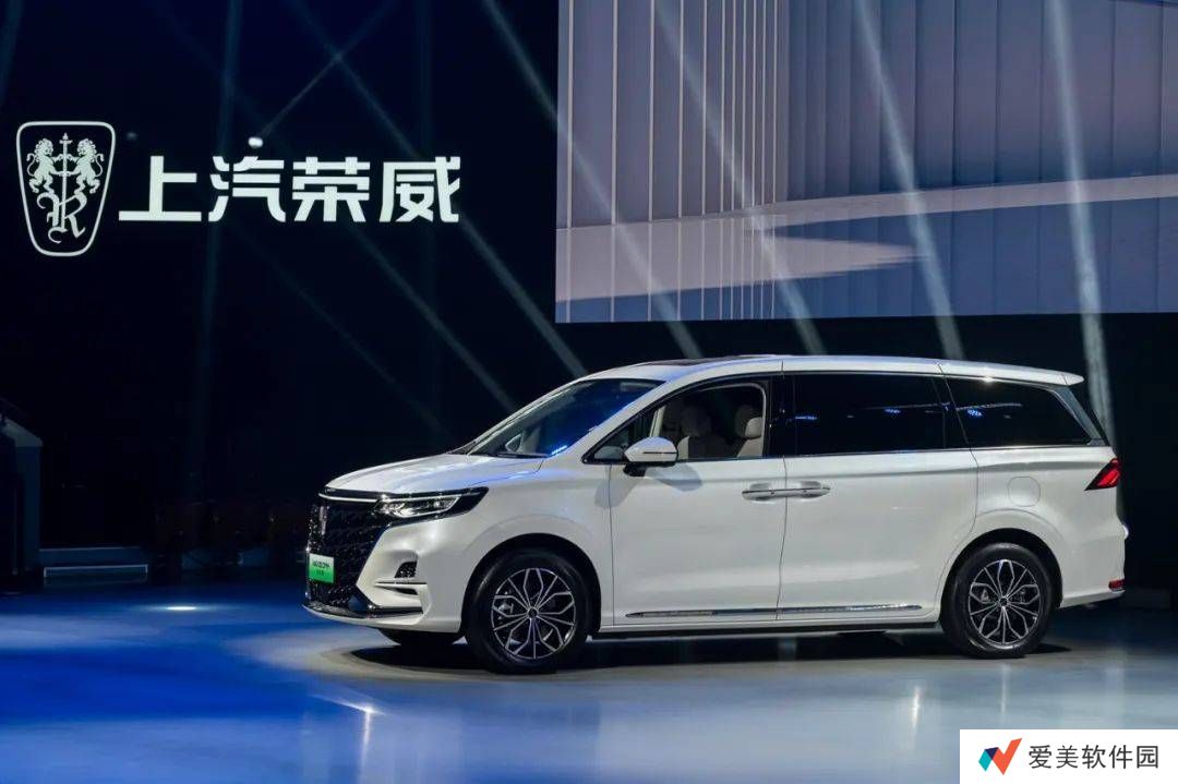 荣威iMAX8 DMH新陆尊驾驶舱