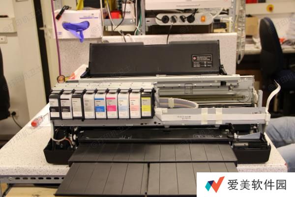 清理打印机内部 清理打印机内部