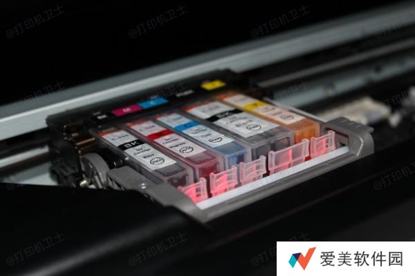 检查并重新安装墨盒 检查并重新安装墨盒