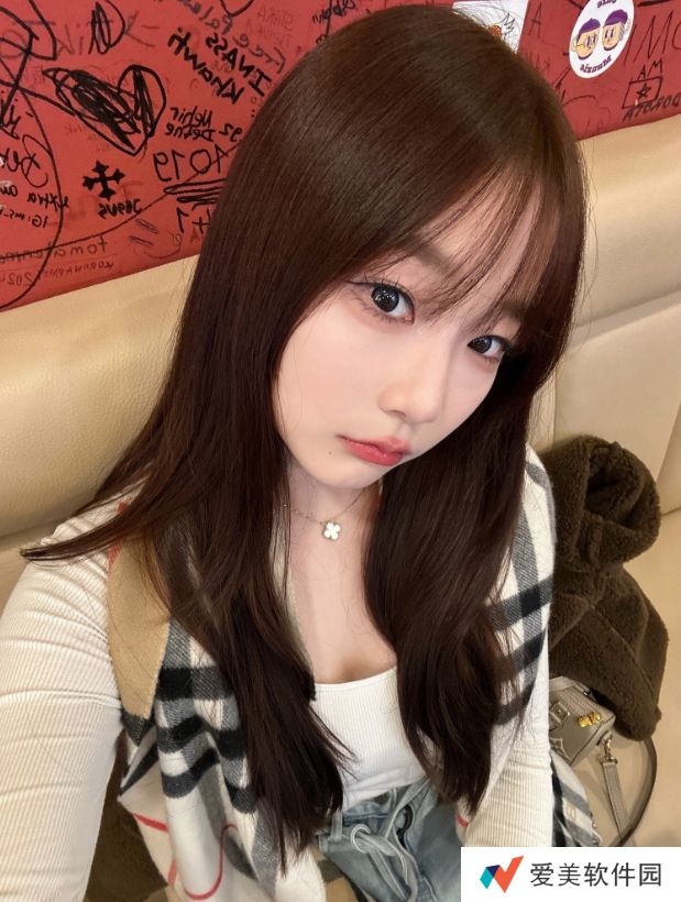 解说Kitty晒照：doner kebab也太好吃了吧