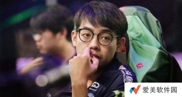 超哥表示自己配不上历史十大中单选手，只因没有TI冠军加持